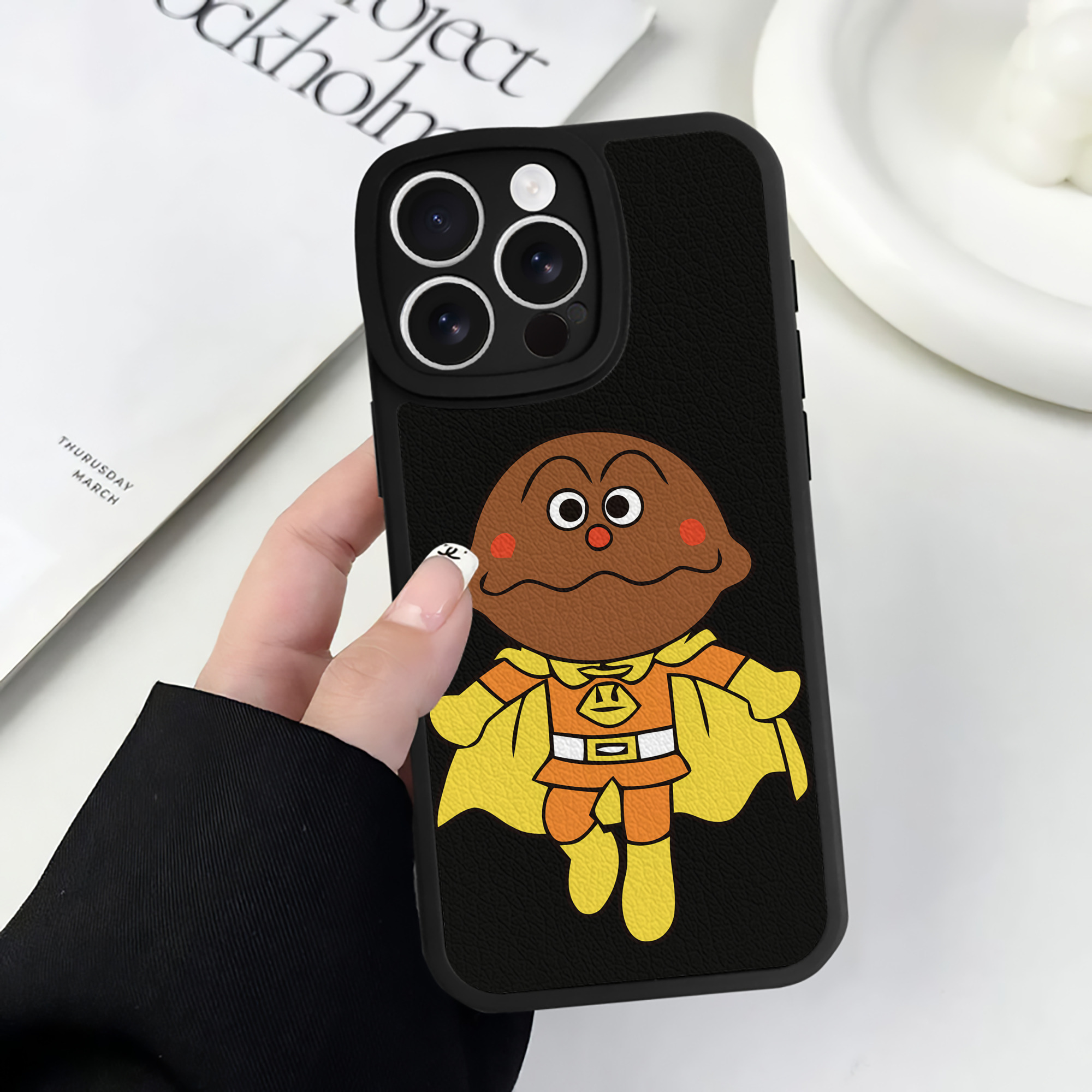 （画像用） アンパンマン Anpanman 【iPhone 16シリーズ対応】シリコンスマホケース（レザー調） 材質：シリコン
